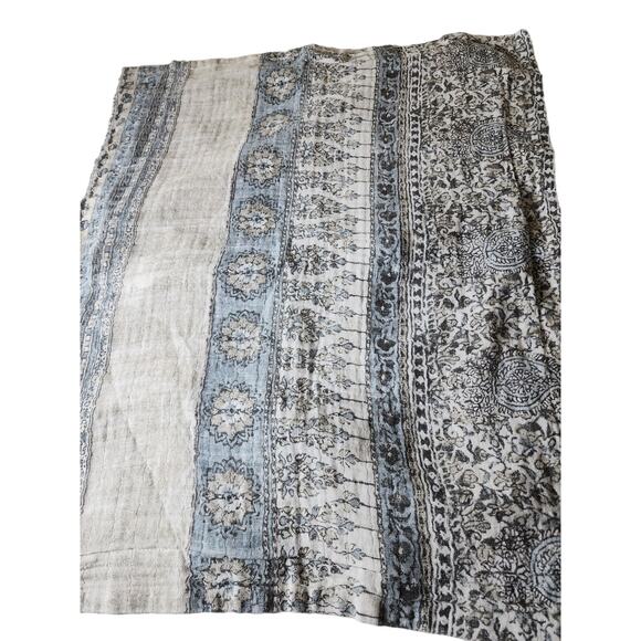 TAHARI HOME Gray Blue Medallion Geometric Design STANDARD Pillow Sham Set of 2 - Picture 1 of 7